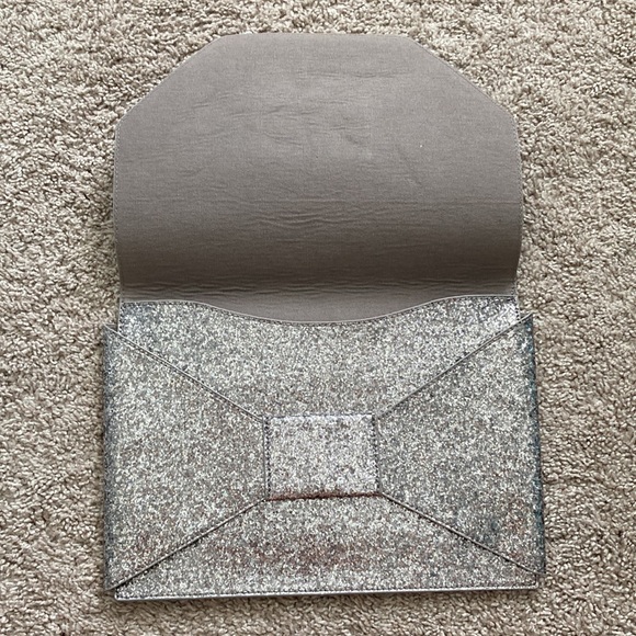 Sparkle bow clutch - Picture 2 of 4
